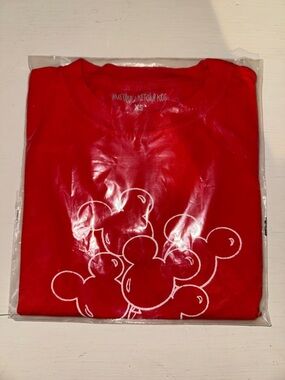 Kids' Red Graphic Cotton Tee with White Balloon Print